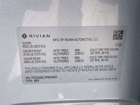 Used 2023 Rivian R1S Launch Edition image 39