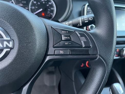 Used 2024 Nissan Kicks S image 23