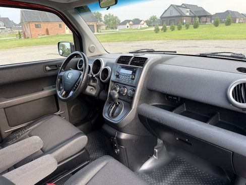 Used 2005 Honda Element EX image 18