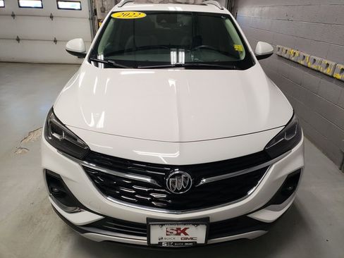 Used 2022 Buick Encore GX Essence w/ Experience Buick Package image 6