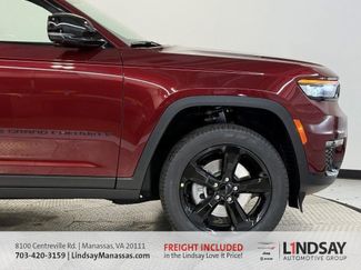 New 2025 Jeep Grand Cherokee L Limited w/ Luxury Tech Group II video 3