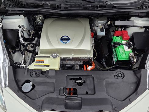 Used 2016 Nissan Leaf S w/ Charger Package image 21