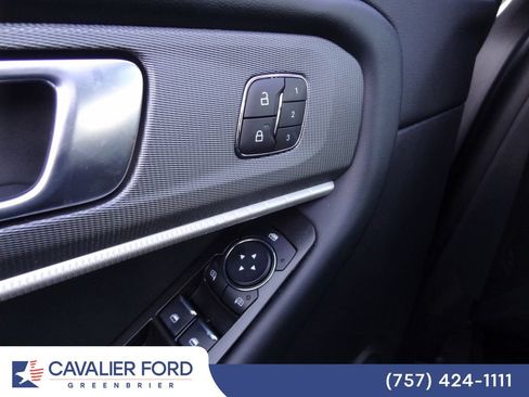 Used 2026 Ford Explorer ST-Line w/ ST-Line Street Pack AWD/4WD image 12