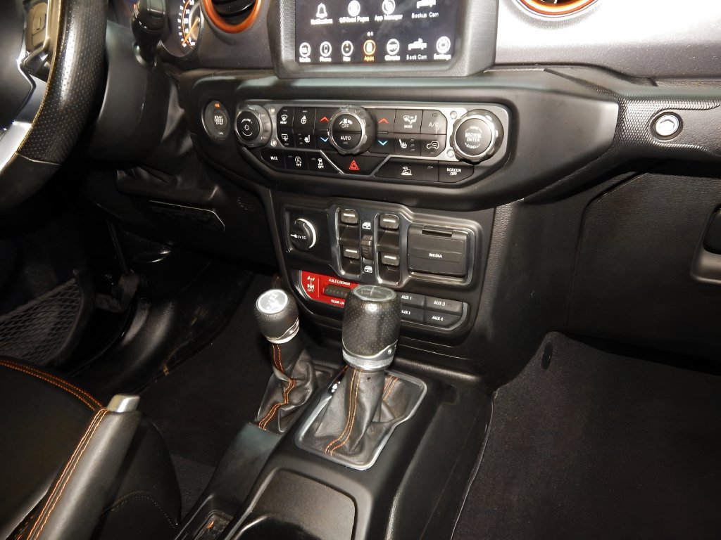 Used 2022 Jeep Gladiator Mojave w/ LED Lighting Group AWD/4WD image 31