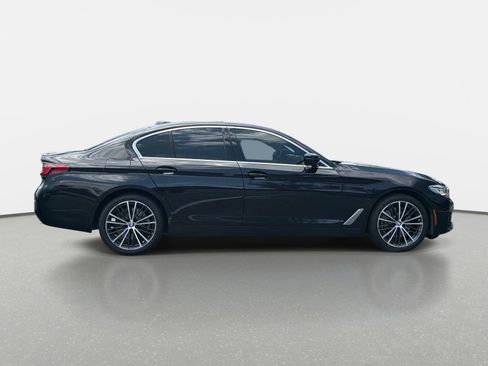 Used 2023 BMW 540i xDrive w/ Premium Package AWD/4WD image 3