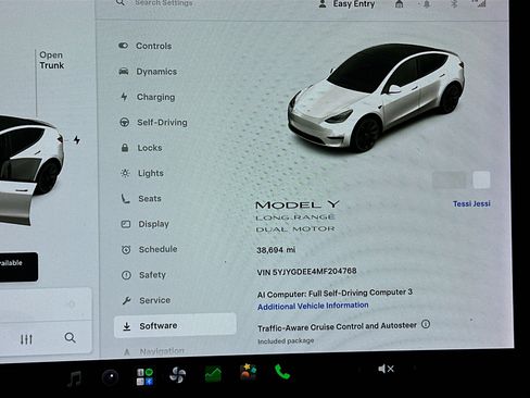 Used 2021 Tesla Model Y Long Range AWD/4WD image 18
