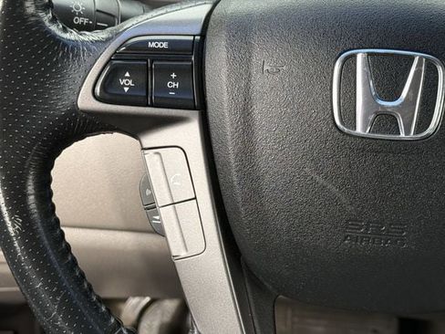 Used 2011 Honda Odyssey Touring image 14