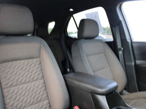 Used 2019 Chevrolet Equinox LT AWD/4WD image 14