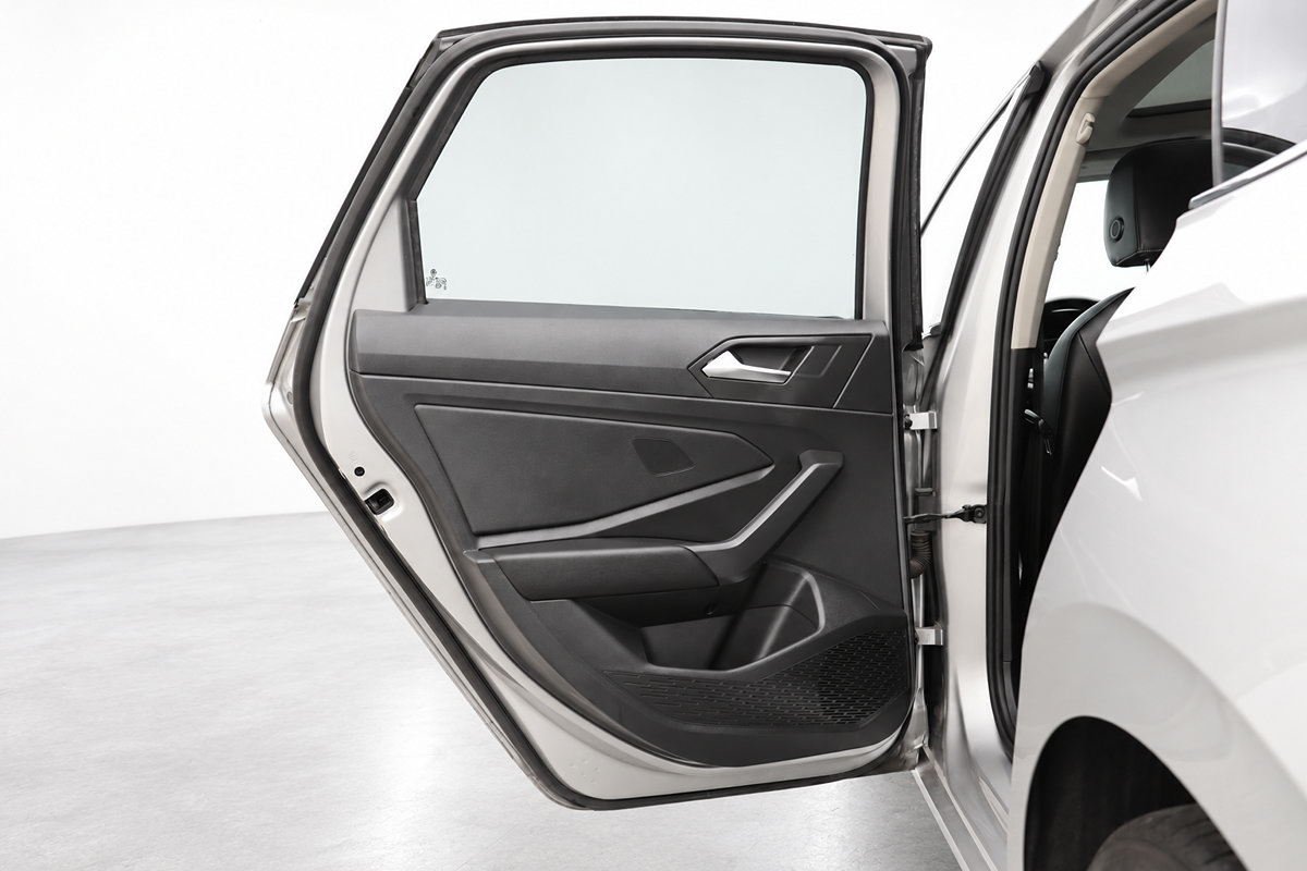 Used 2022 Volkswagen Jetta SE FWD image 16