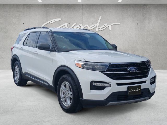 Used 2023 Ford Explorer XLT w/ Equipment Group 202A RWD image 2