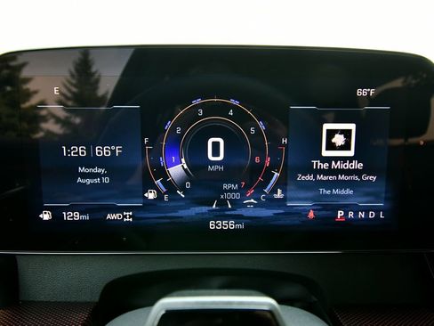 Used 2025 Chevrolet Traverse RS w/ LPO, Floor Liner Package AWD/4WD image 26