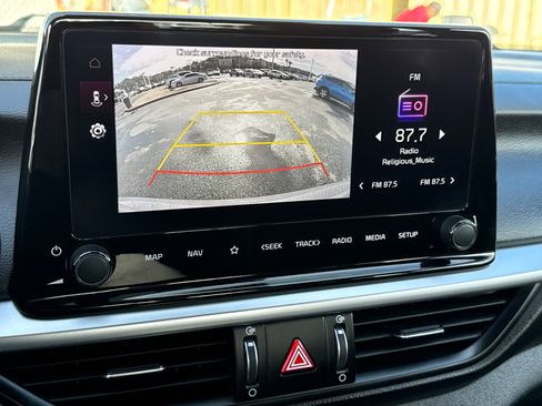 Used 2023 Kia Forte GT-Line image 30