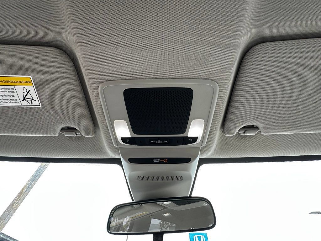 Used 2024 Honda HR-V LX image 30