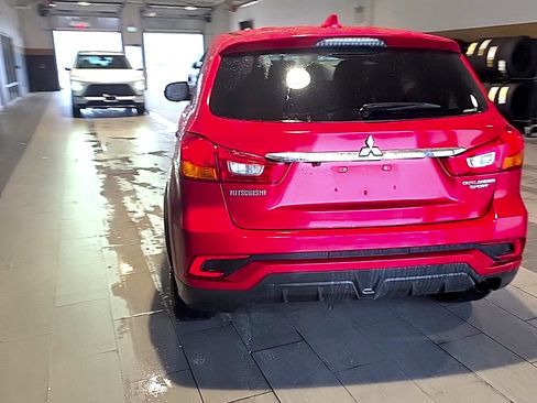 Used 2018 Mitsubishi Outlander Sport ES AWD/4WD image 12