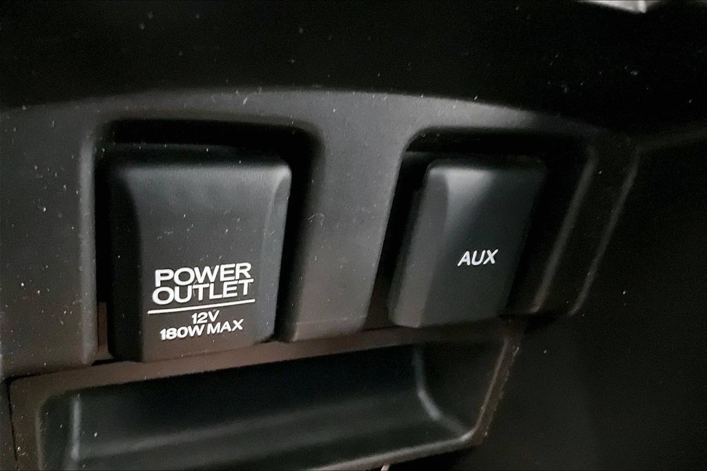 Used 2016 Acura TLX w/ Technology Package FWD image 16