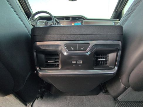 Used 2024 GMC Sierra 1500 Denali Ultimate AWD/4WD image 29
