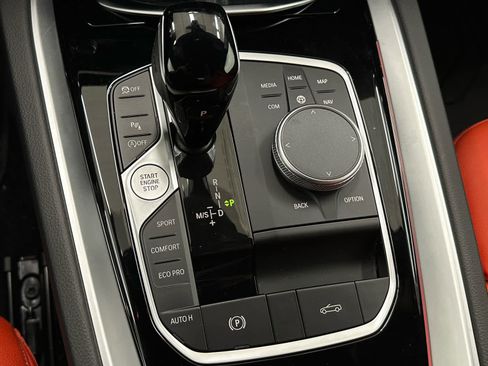 Used 2024 BMW Z4 M40i w/ Premium Package image 28