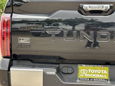 Used 2023 Toyota Tundra Limited image 5