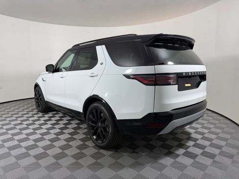 New 2026 Land Rover Discovery Limited Edition image 3