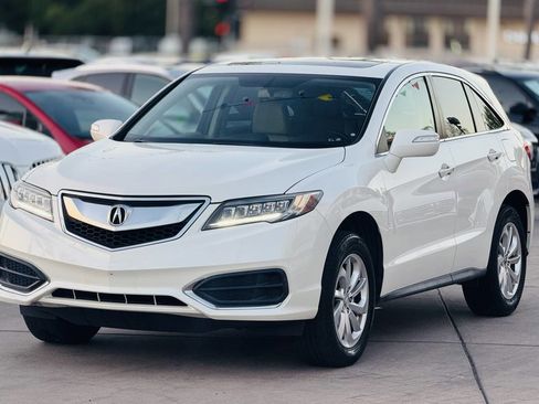 Used 2017 Acura RDX FWD image 3