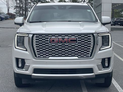 Used 2024 GMC Yukon Denali w/ Denali Reserve Package image 6