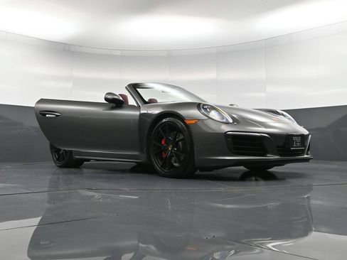 Certified 2017 Porsche 911 Carrera 4S AWD/4WD image 39