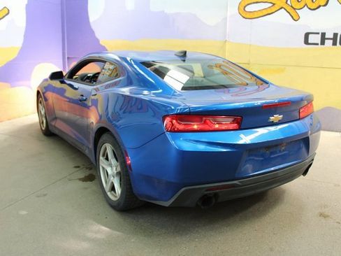 Used 2017 Chevrolet Camaro LT image 5