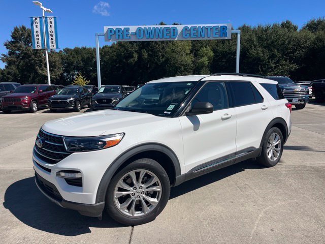 Used 2020 Ford Explorer XLT w/ Equipment Group 202A RWD image 2