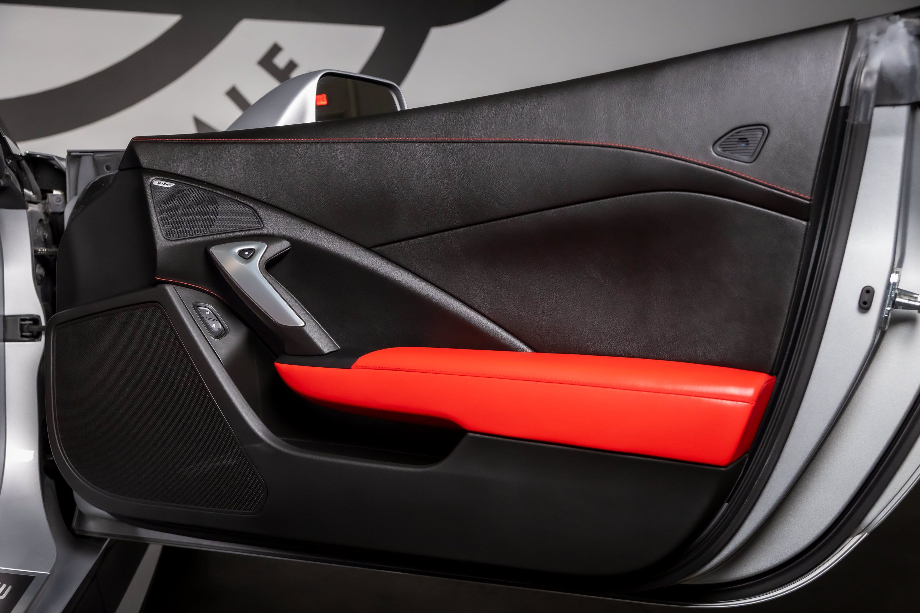 Used 2018 Chevrolet Corvette Grand Sport RWD image 39
