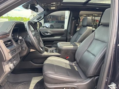 Used 2023 Chevrolet Tahoe Z71 w/ Luxury Package AWD/4WD image 22
