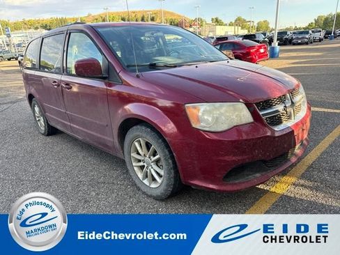 Used 2014 Dodge Grand Caravan SXT FWD image 1