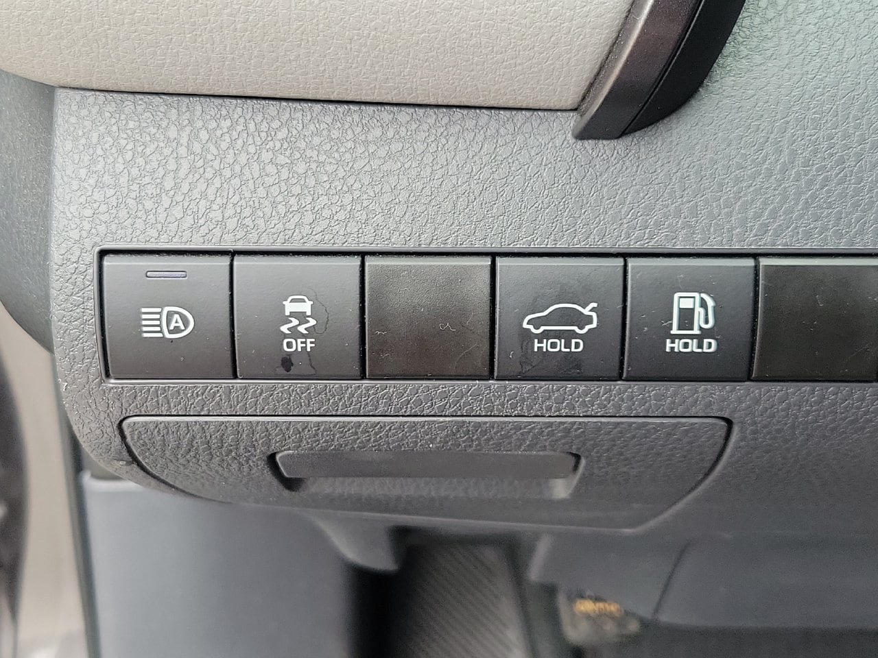 Used 2023 Toyota Camry LE FWD image 30