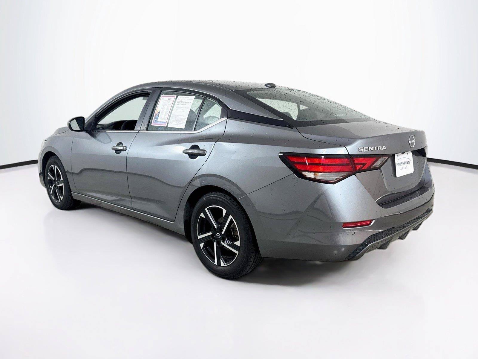 Used 2024 Nissan Sentra SV FWD image 7