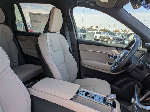 New 2026 Volvo XC90 B6 Plus w/ Protection Package Premier AWD/4WD image 14