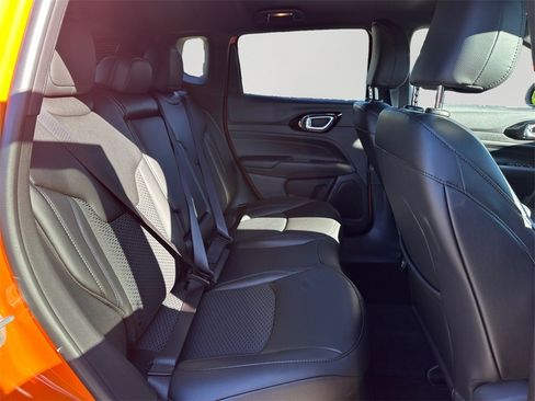 New 2026 Jeep Compass Latitude image 13