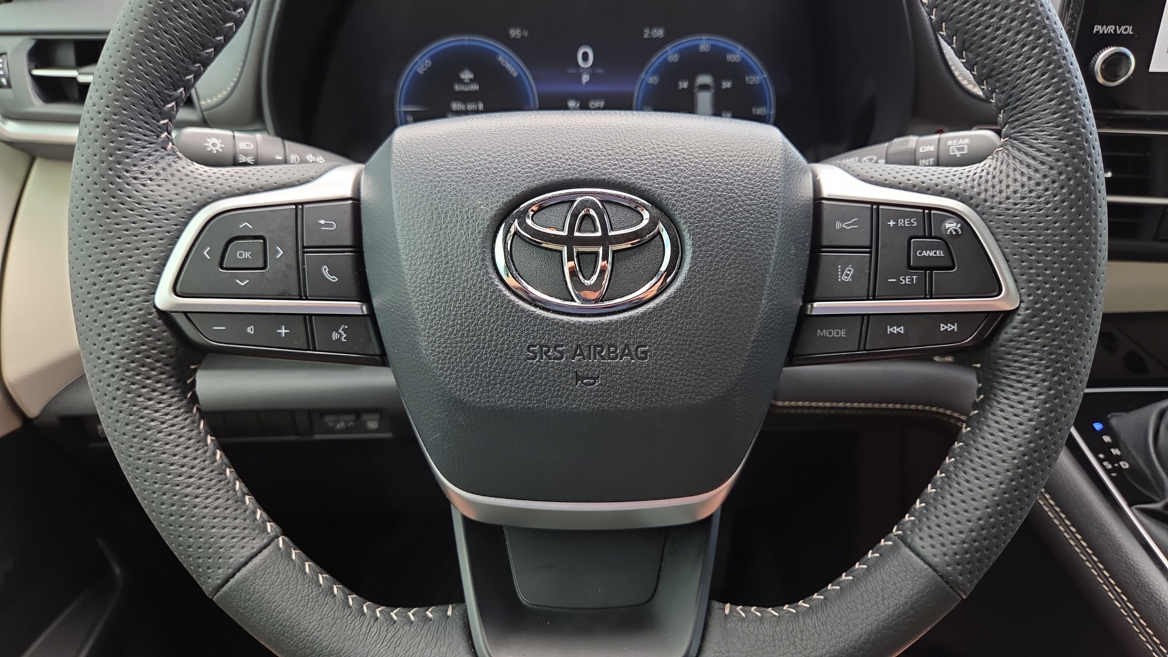 Certified 2026 Toyota Sienna Limited AWD/4WD image 33