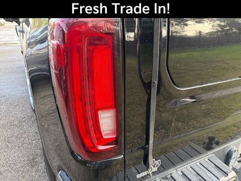 Used 2022 GMC Sierra 1500 SLT image 11