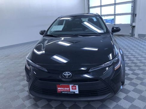 Used 2025 Toyota Corolla LE image 14