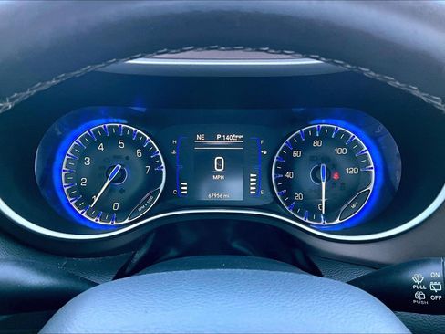 Used 2020 Chrysler Voyager LX w/ Cold Weather Group image 12