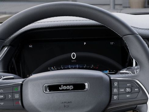 New 2026 Jeep Grand Cherokee L Limited AWD/4WD image 17
