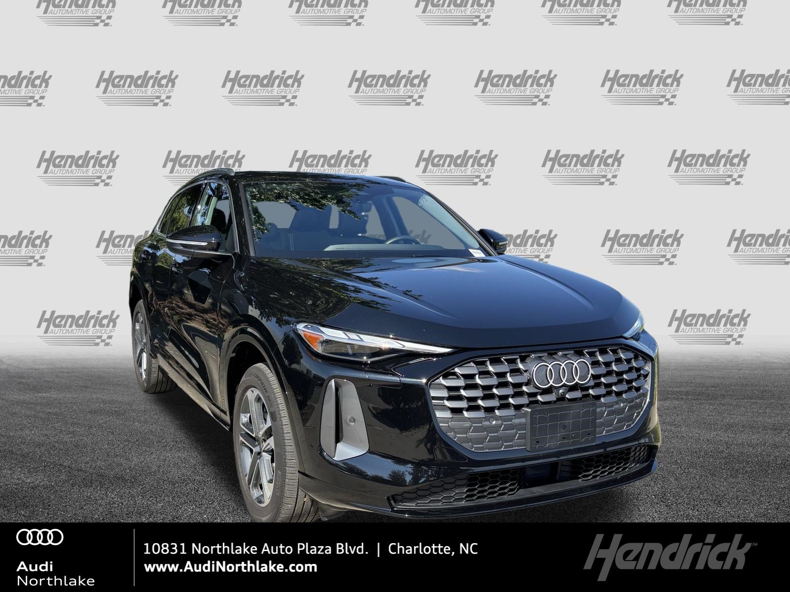Used 2025 Audi Q5 Premium w/ Convenience Package AWD/4WD image 1
