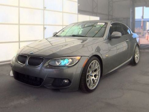 Used 2013 BMW 335i Convertible RWD image 1