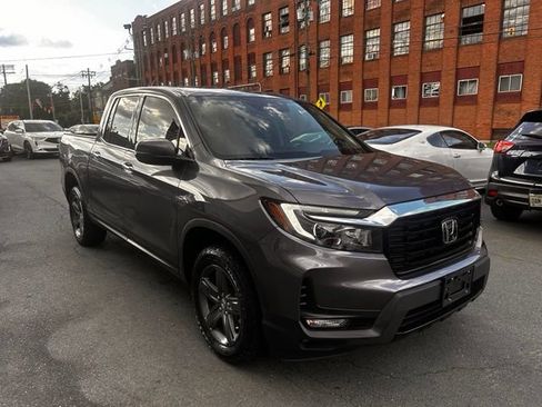 Used 2023 Honda Ridgeline RTL-E image 3