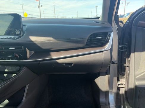 Used 2021 Nissan Rogue SL w/ Premium Package image 43