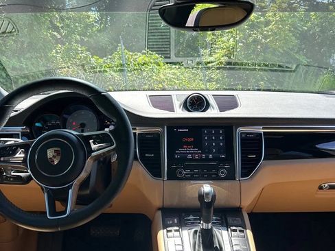 Used 2017 Porsche Macan S AWD/4WD image 26