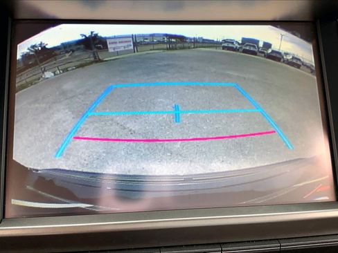 Used 2019 Lexus GX 460 image 25