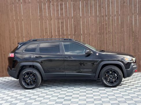 Used 2022 Jeep Cherokee Trailhawk w/ Sun, Sound & Nav Group AWD/4WD image 14