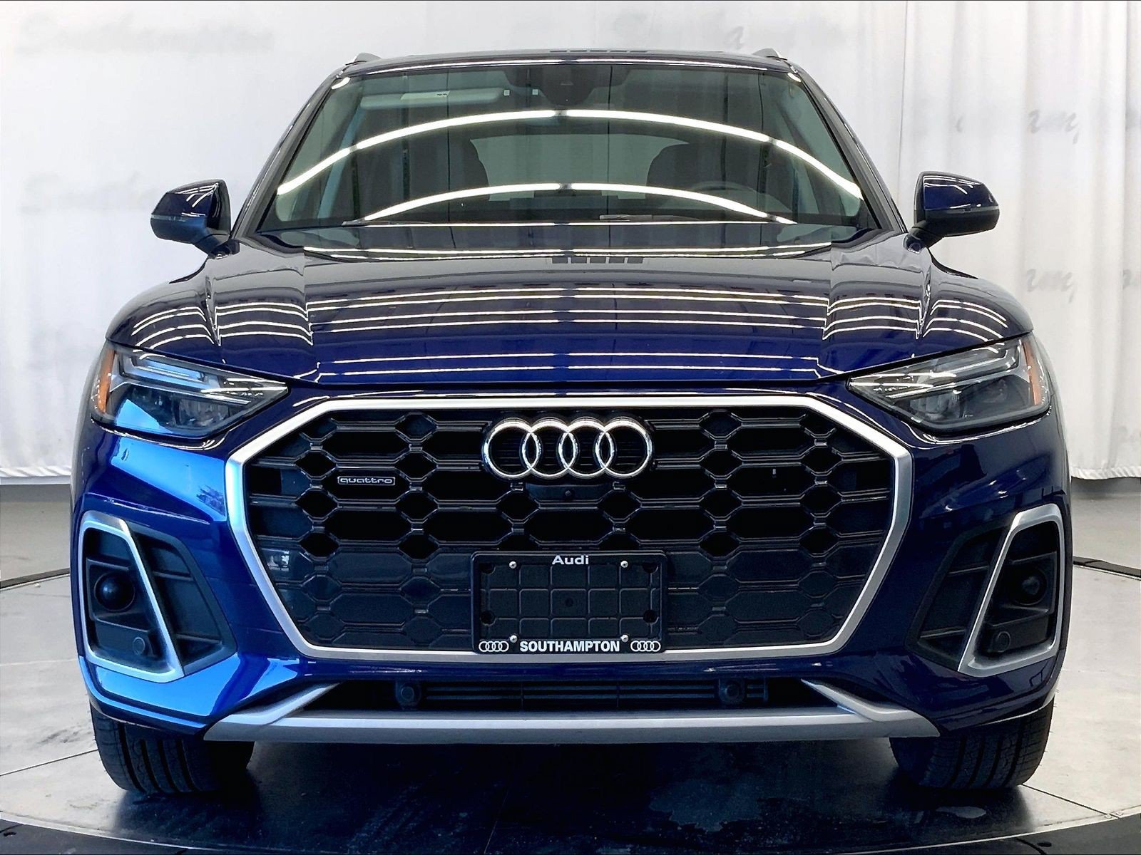 Certified 2023 Audi Q5 2.0T Premium Plus w/ Premium Plus Package AWD/4WD image 2
