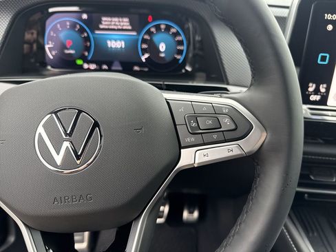 New 2026 Volkswagen Atlas Cross Sport SEL Premium R-Line image 21