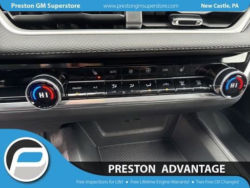 New 2026 Chevrolet Equinox LT w/ Convenience Package II AWD/4WD image 12
